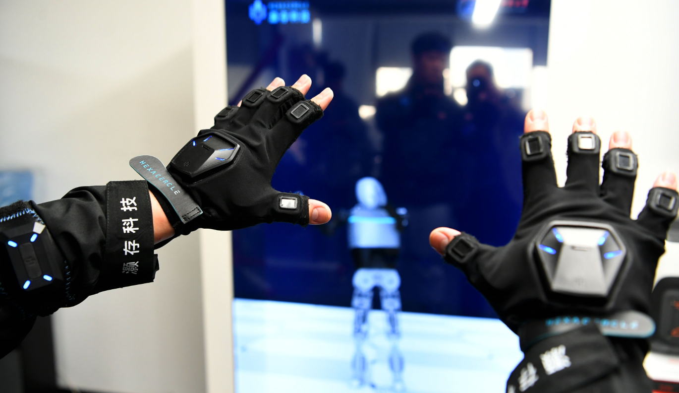 一套动作数据，如何成为所有人形机器人的「通用语言」？