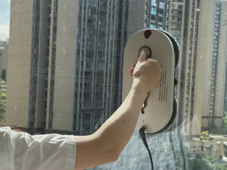 擦窗机器人：下一个扫地机？