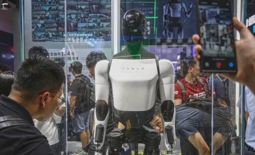 哪些企业在关税战中卡了特斯拉人形机器人的脖子？