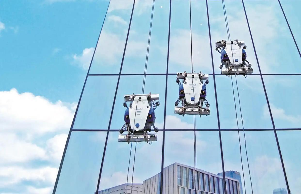 目睹坠楼悲剧十年后，他造出“穗字号”机器人，终结“蜘蛛人”高危时代